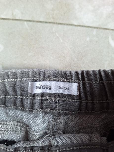 Chlapčenské nohavice 104 nové, sinsay,104