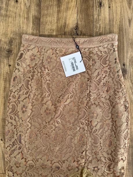 Čipkovana suknička metalická missguided, s