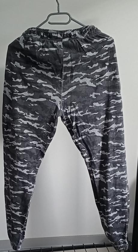 Chlapčenské tepláky, umbro,152