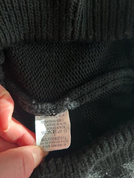 Krásny pletený komplet značky green apple, 