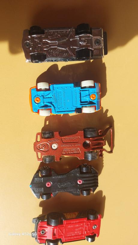 Hot wheels autíčka /sada, 