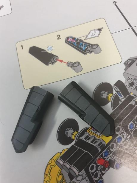 Lego technic 42095 - pretekárske auto s dialkovým, 