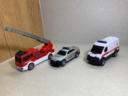 Autá polícia, sanitka, hasiči, 
