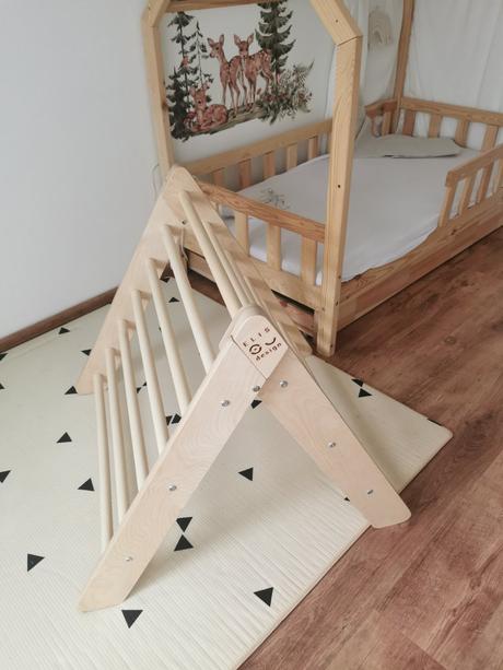Elis design montessori piklerovej trojuholnik +smy,