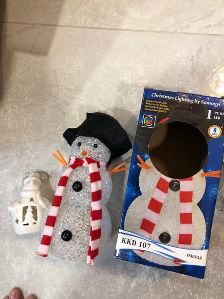 Svietiaci snehuliaci, 