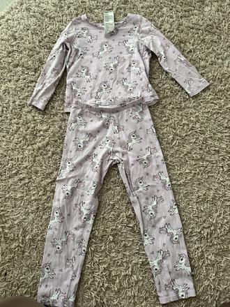 Bledofialove pyžamo s jednorožcami, h&m,110