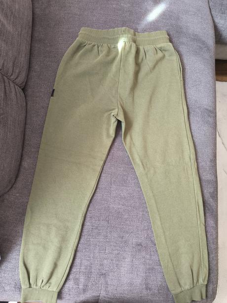 Tepláky 13-14rokov, f&f,164