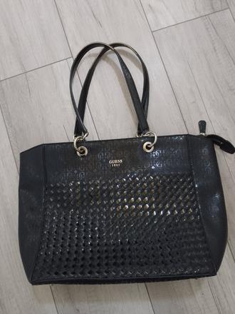 Kabelka guess, guess