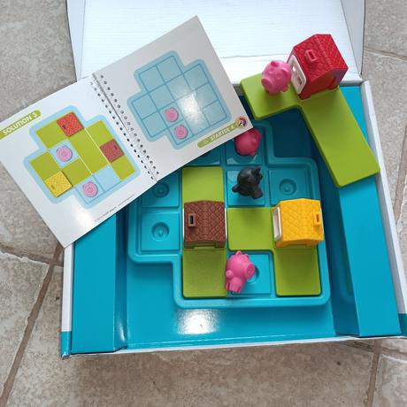 Hlavolamová hra pre najmenších tri prasiatka, 