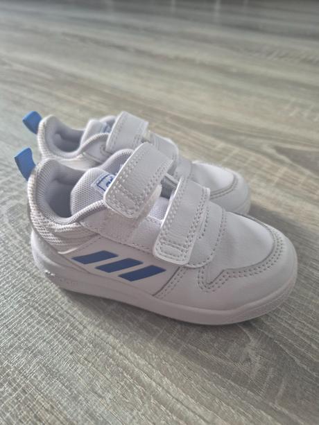 Botasky adidas, adidas,23