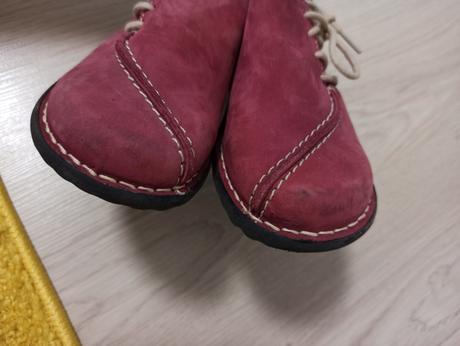 Tehlové topánky, 27