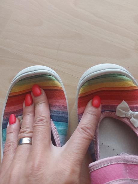 Prezuvky do školy, 33