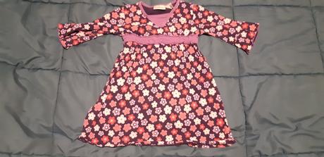 Dievčenské tričko, 104