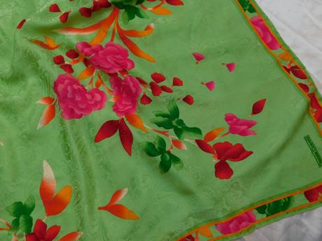 Kvalitná luxusna hodvabna elegantná šatka, l