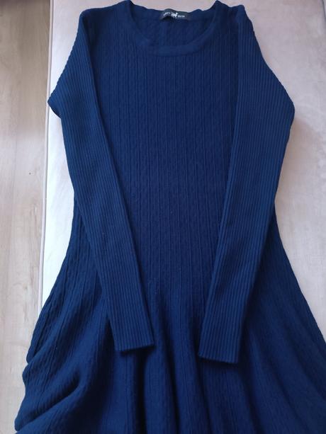 Šaty s dlhým rukávom, s