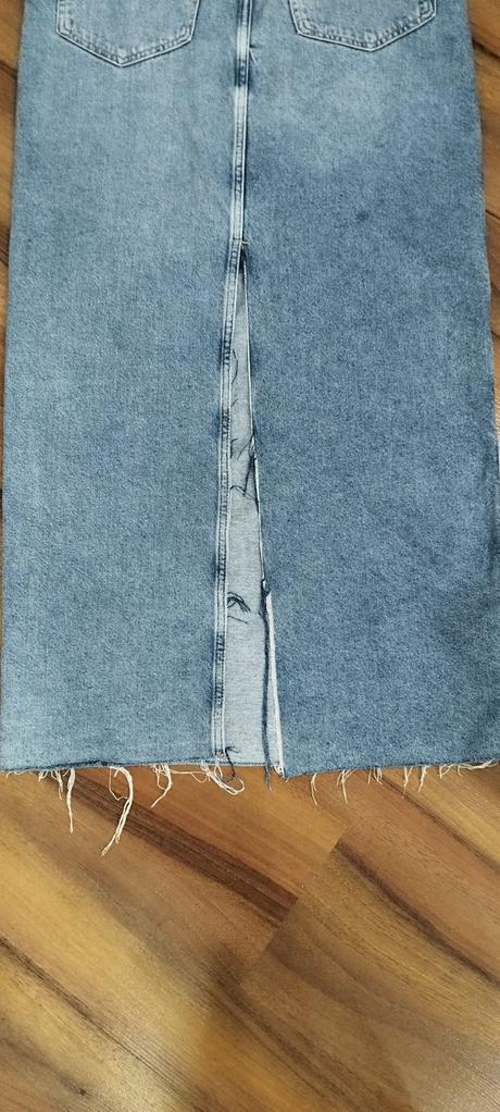 Dlhá rifľová sukňa zara, zara,s