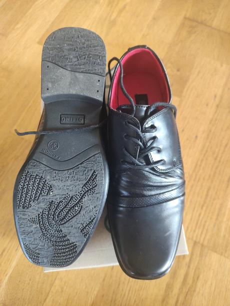 Topánky na 1sv. prijimanie, 36