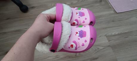 Nové papuče zateplené kroksy, 31