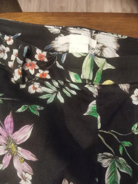 Nohavice kvetovane, h&m,38