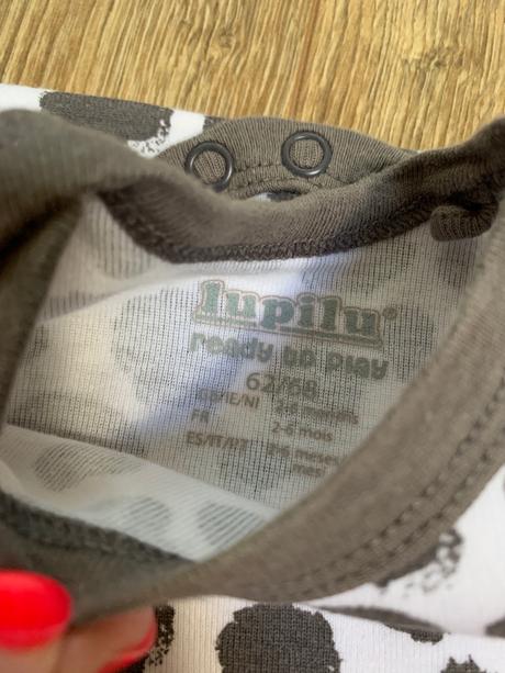 Body s krátkym rukávom, 68