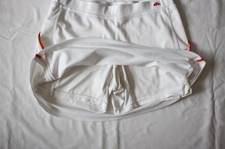 Dámske biela športová tenisová značková sukňa, 40