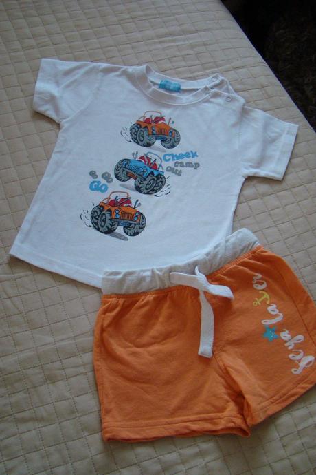 Šortky a tričko- cena spolu, pepco,86