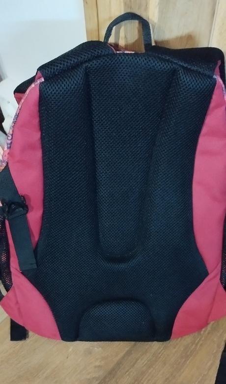 Školská taška + vrecúško grátis, 