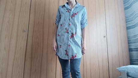 Dámska predĺžená košeľa s kvetmi, veľ. s, s