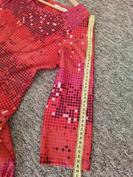 Bodkované červené šaty, l