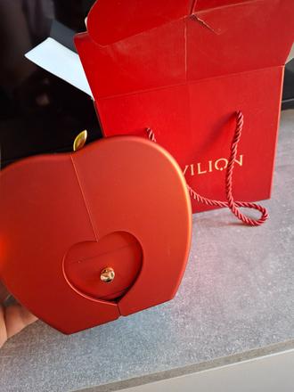 Retiazka v darcekovom balení, 