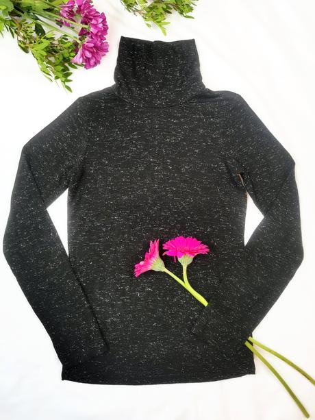 Okaidi - elegantný čierny roláčik, 140