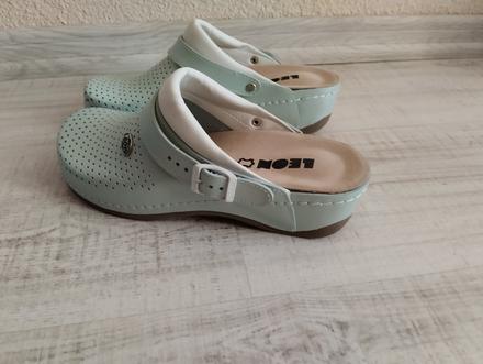 Zdravotnícka obuv, 39