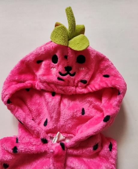 Karnevalový kostým jahodka, 