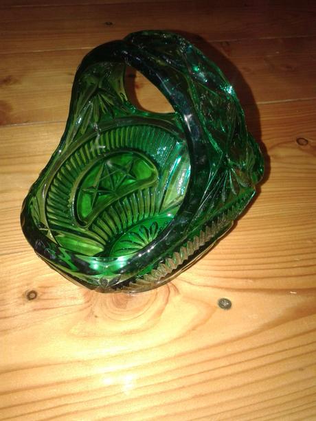 Retro košíček zelený sklenený - 6eur,