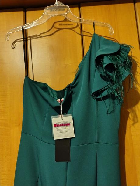 Plesové spoločenské dlhé šaty s volánom v. 44, 44