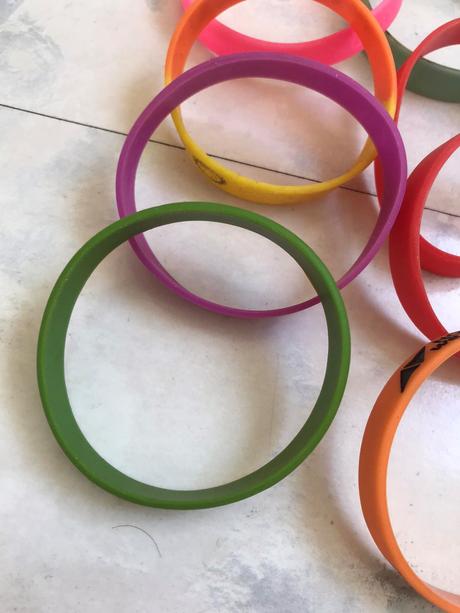 Gumené náramky 8 ks, 