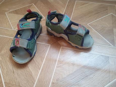 Blikajuce sandálky, marks & spencer,23