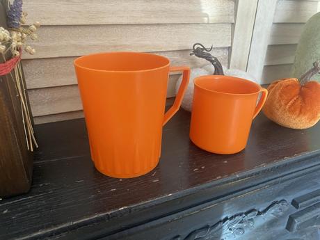 Retro hrnčeky 2 ks ( sada ),