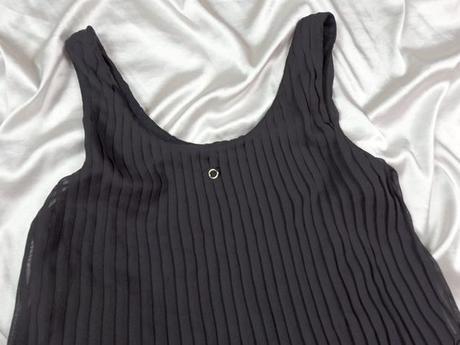 Luxusné plisované šaty, 40