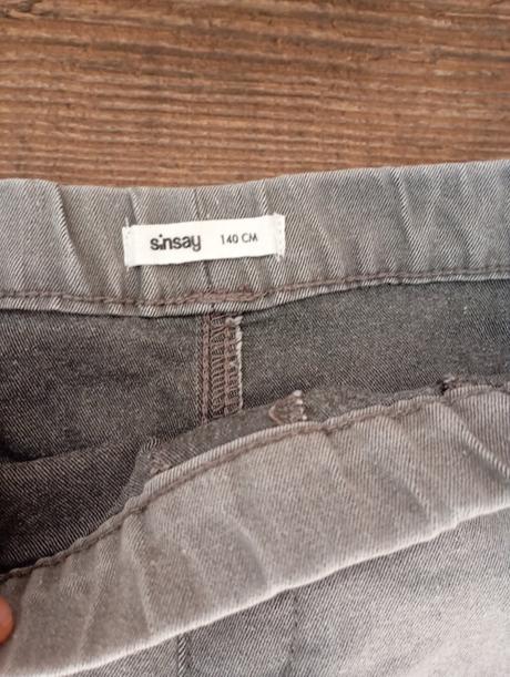 Riflové nohavice, sinsay,140