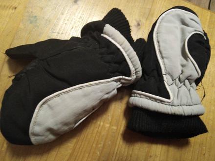 Rukavice do snehu, 92