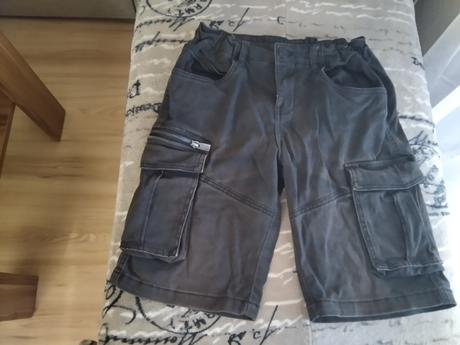 Kraťasy, chapter young,158