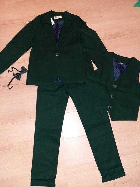 Štýlový chlapčenský oblek, 110