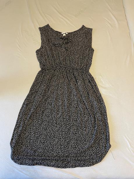 Predám 7ks oblečenia pre tehotné a kojace, 36