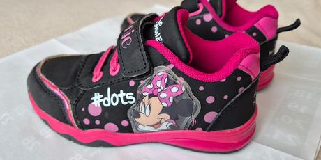 Dievčenské svietiace topánky, 27