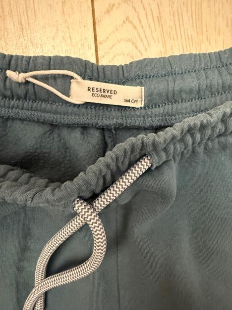 Teplaky, reserved,164