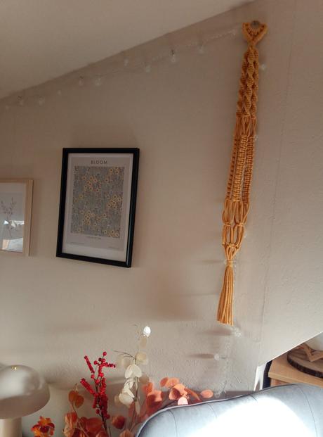 Staroružový závesný kvetináč, 