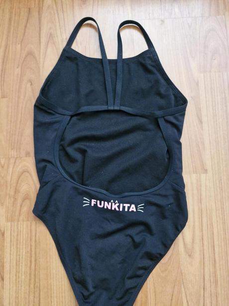 Dievcenske plavecke trening. plavky_funkita_macka, 164