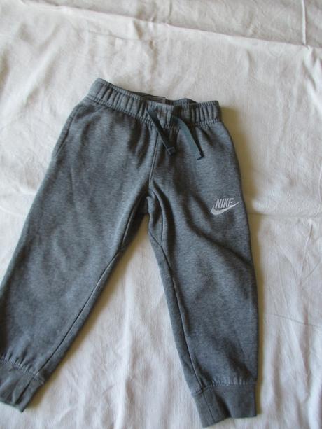 Tepláčiky  nike č.98-104, nike,98