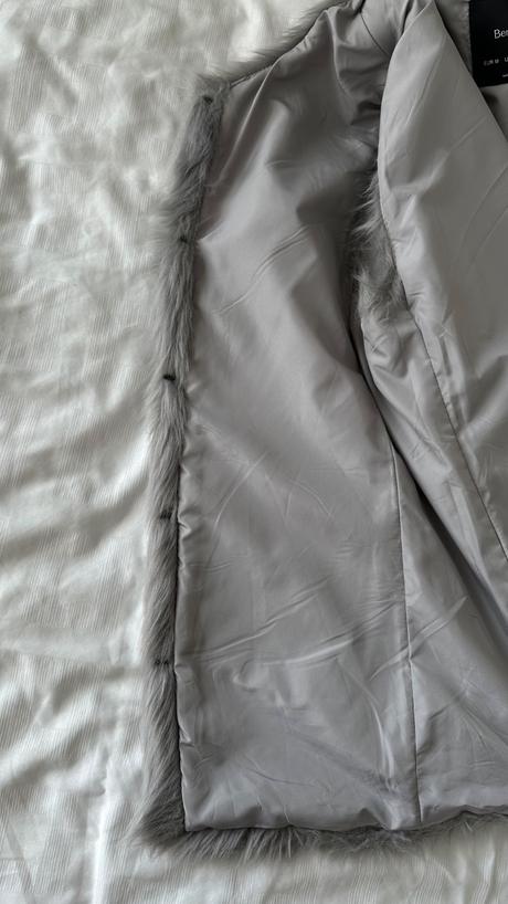 Umelá kožušinová vesta, bershka,m